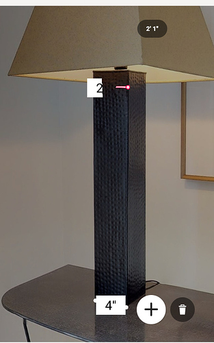 Matterport measurement of a lamp